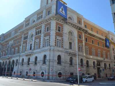 Il Palazzo della Provincia di Bari del 1936, disegnato in stile eclettico neoquattrocentesco